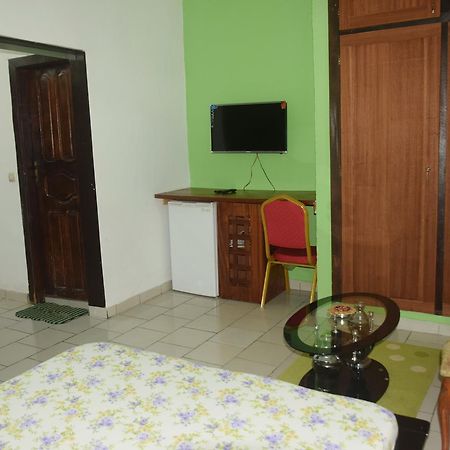 Lagrande-vi Hotell Abidjan Eksteriør bilde