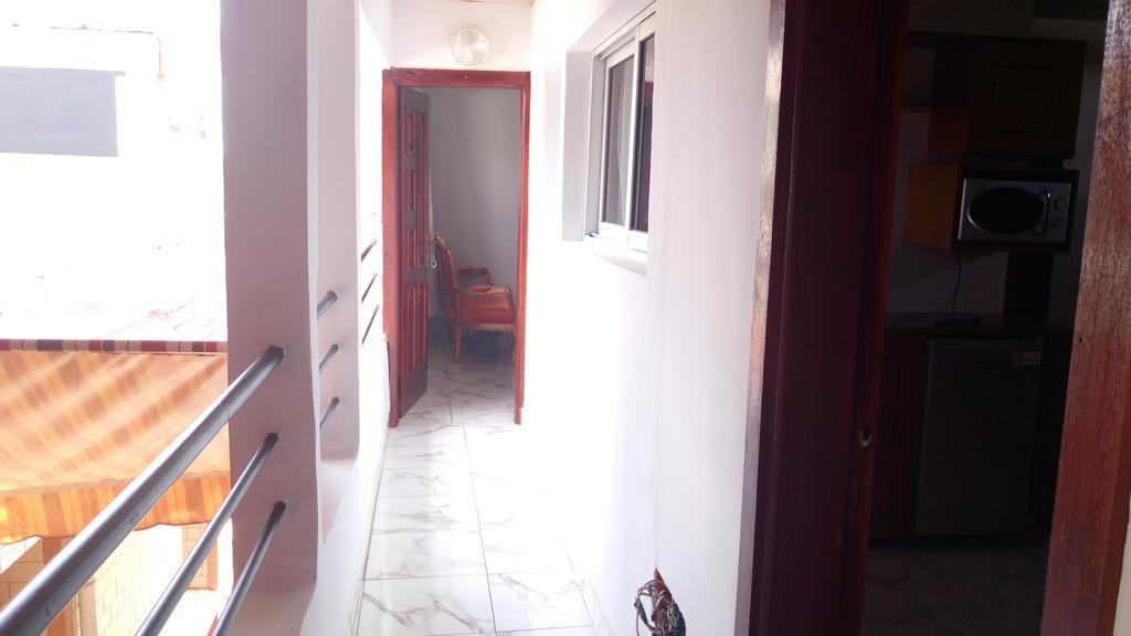 Lagrande-vi Hotell Abidjan Eksteriør bilde