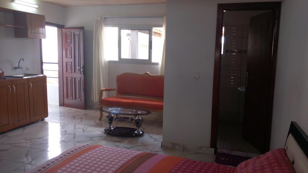 Lagrande-vi Hotell Abidjan Eksteriør bilde