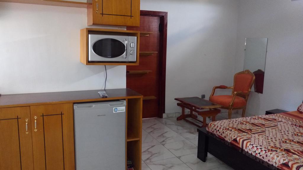 Lagrande-vi Hotell Abidjan Eksteriør bilde
