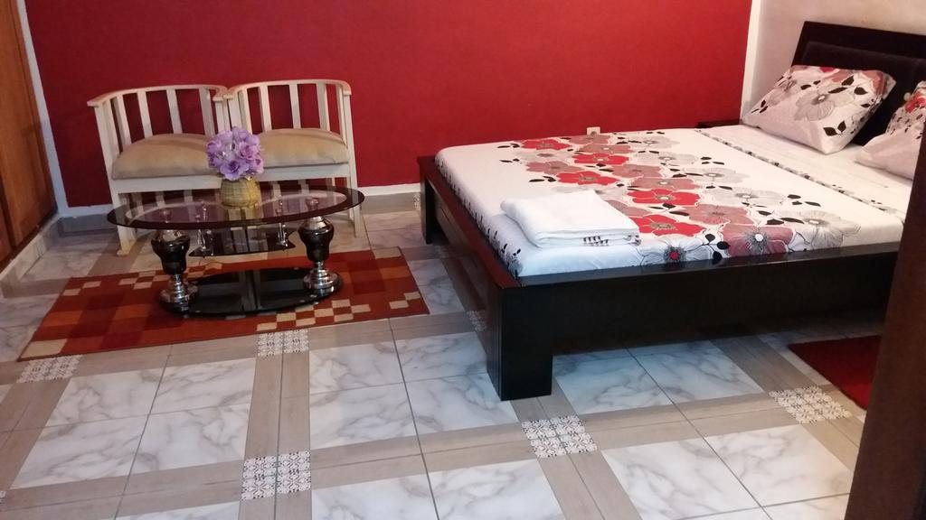 Lagrande-vi Hotell Abidjan Eksteriør bilde