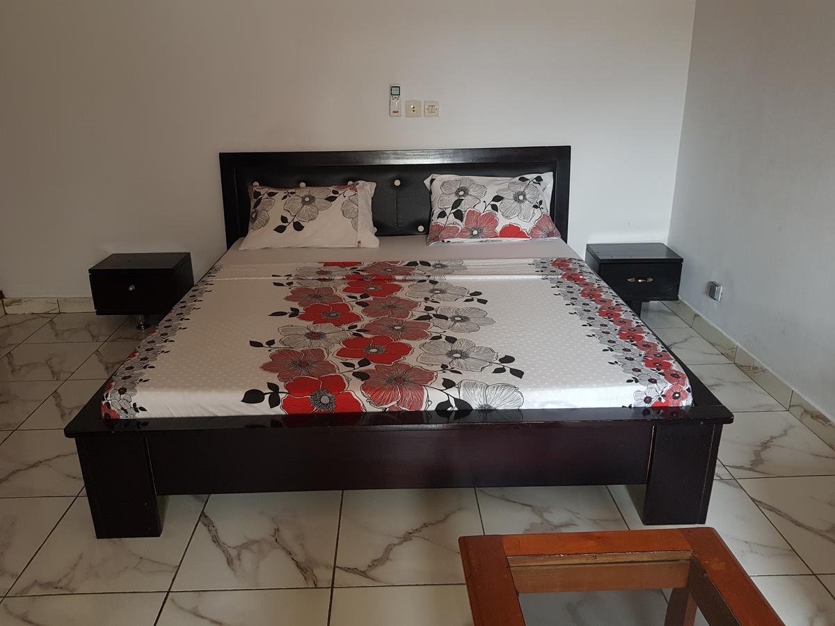 Lagrande-vi Hotell Abidjan Eksteriør bilde