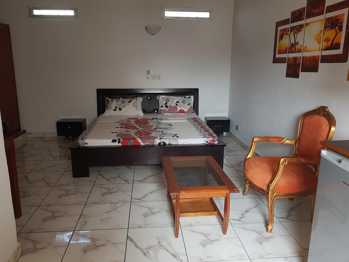 Lagrande-vi Hotell Abidjan Eksteriør bilde