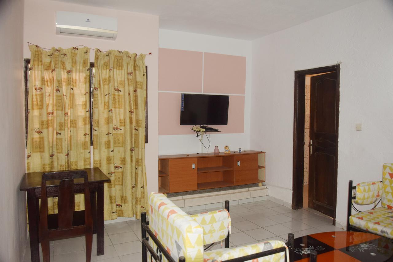 Lagrande-vi Hotell Abidjan Eksteriør bilde